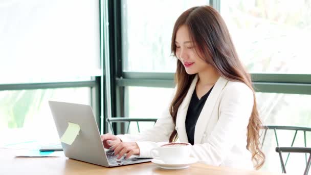 Asian Business Women Wear Suits Working Office Laptop Morning Stressed — Stok video
