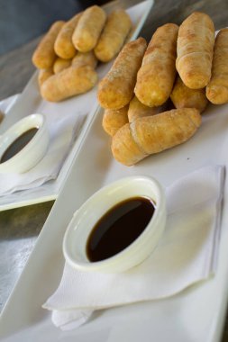 Lezzetli Venezuela yemeklerini yakından izleyin. Tequeolar