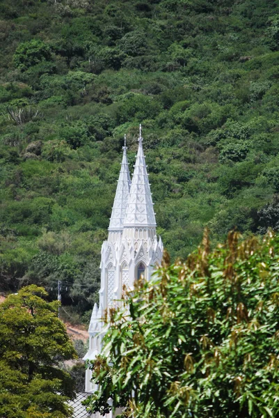 Antigua Iglesia Las Montañas Del Norte Del Valle Vista Ciudad Imágenes De Stock Sin Royalties Gratis