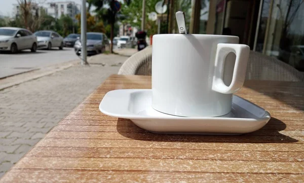 Coffee White Cup Table Cafe Cars Parked Road — Stock Fotó