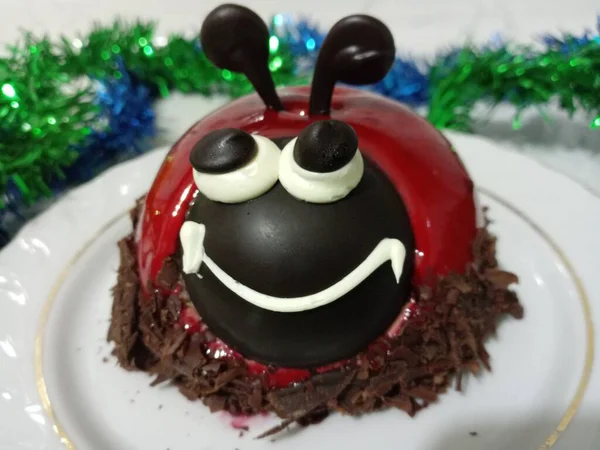 Small Cake Form Red Ladybug — Fotografia de Stock