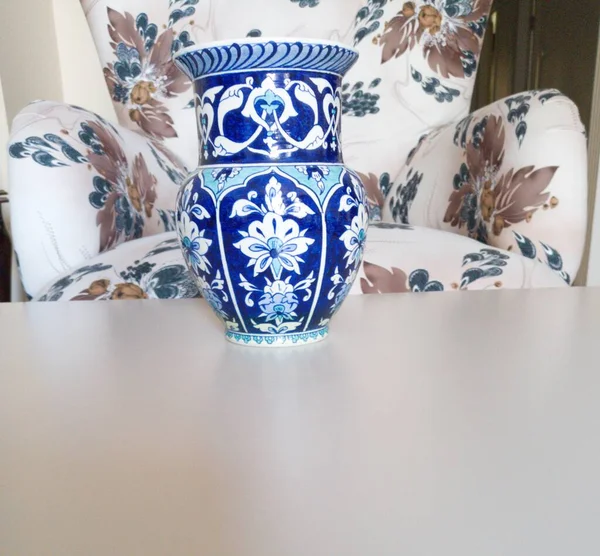Handmade Vase Table Front Single Sofa Blue Vase Made Kutahya — Photo