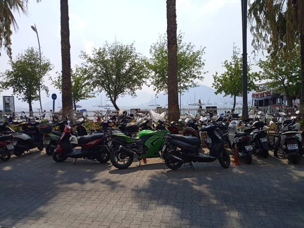 Oblast Kde Jsou Zaparkované Motocykly Motocyklové Nebe Marmaris Turecko — Stock fotografie