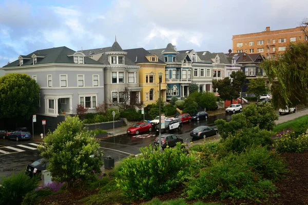 Famous Houses Alamo Square San Francisco California — стокове фото