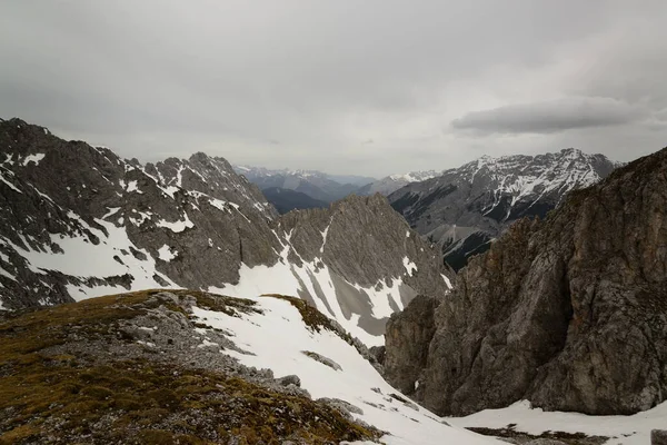 Seria Alpejskich Szczytów Nad Innsbruckiem Austria — Zdjęcie stockowe