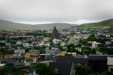 Torshavn şehri, Faroe Adaları 'nın en büyük yerleşim yeri.