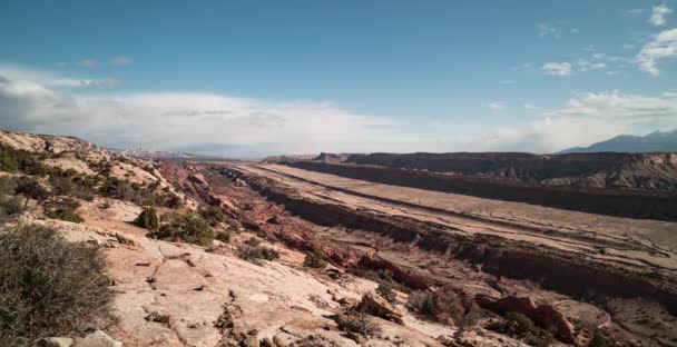 Daytime Time Lapse Waterpocket Fold 100 Mile Long Geological Feature — Vídeo de stock