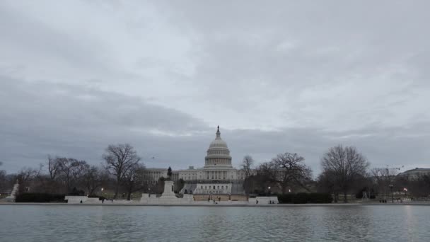 Amerikai Capitol Building Capitol Reflecting Pool Mint Látható Egy Téli — Stock videók