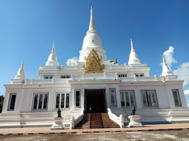 Phra Borommathat Chedi Si Mongkhon, Wat Mai Ban Tan Tapınağı, Khok Si Alt Bölgesi, Sawang Daen Din Bölgesi, Sakon Nakhon Bölgesi, Tayland