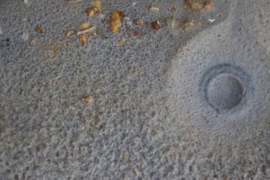 Yağmur suyundan oluşmuş desenli ince kum.