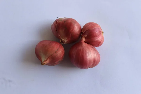 Some Red Onions Isolated White Background — Stockfoto