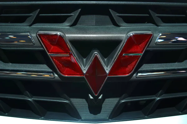 Tangerang Indonesia August 2022 Logo Wuling Brand Attached Car Front — Stockfoto