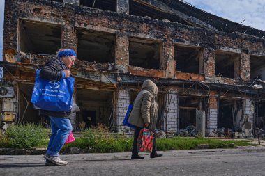 Izyum, Harkiv Oblastı, Ukrayna. Rus işgalinden sonra. Elektrik yok, su yok, ısıtma yok, mobil iletişim yok. 16 Eylül 2022