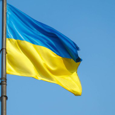 Rüzgarda Ukrayna bayrağı, OpenAI üretti