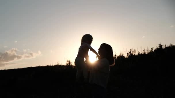 Mother Holding Her Son Mountains Sunset High Quality Footage — Stock Video