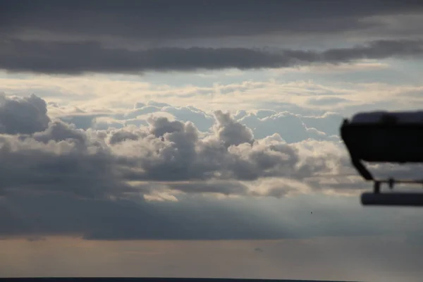 Gökyüzündeki bulutlar, bulut konsepti