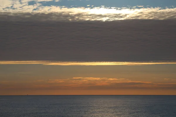 Bewölkter Sonnenuntergang Vor Der Nordsee — Stockfoto