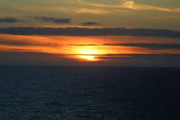 Bewölkter Sonnenuntergang Vor Der Nordsee — Stockfoto