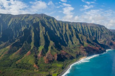 Beautiful aerial view of the kauai napali coast (Hawaii)