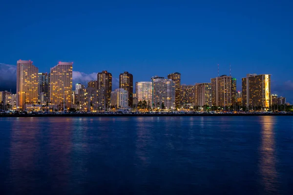 Night View Honolulu Skyline Blue Hour Oahu Hawaii — Φωτογραφία Αρχείου