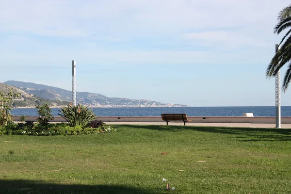 Empty Bench Shore Menton Nice — Stock Photo, Image