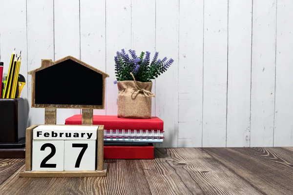 February Calendar Date Text White Wooden Block Stationeries Wooden Desk —  Fotos de Stock