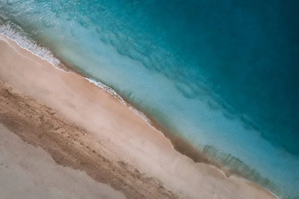Πανόραμα Αμμώδους Παραλίας Καταγάλανα Νερά Θέα — Φωτογραφία Αρχείου
