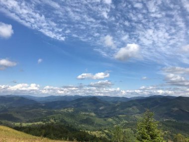 Dağların güzel manzarası