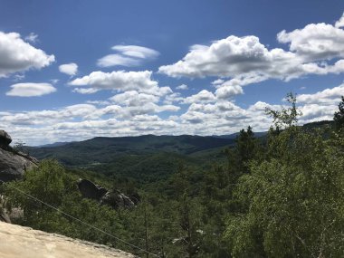 Dağların güzel manzarası