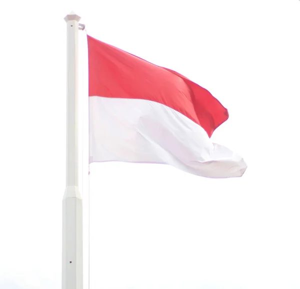 Bandera Nacional Indonesia Roja Blanca Ondea Poste —  Fotos de Stock