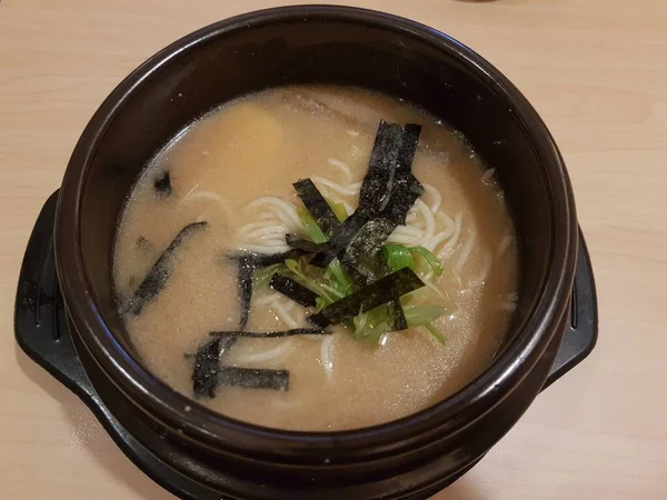 Korean Spicy Instant Noodle Ramyun Egg Yolk Kimchi Eating Utensils — Stock Fotó