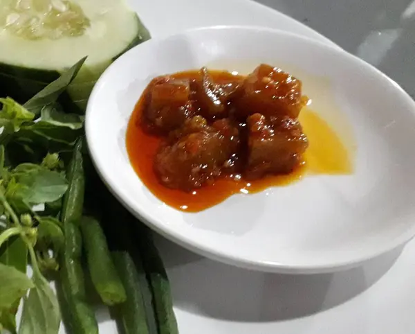 Bumbu Khusus Indonesia Cabai Dan Bahan Tomat Yang Disebut Sambal — Stok Foto