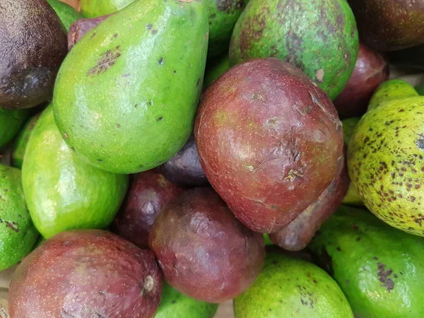 Bunch Green Avocados Local Market Healthy Fresh Fruit — Photo