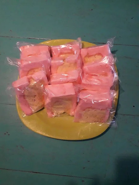 Lezat Pink Sponge Kue Piring — Stok Foto