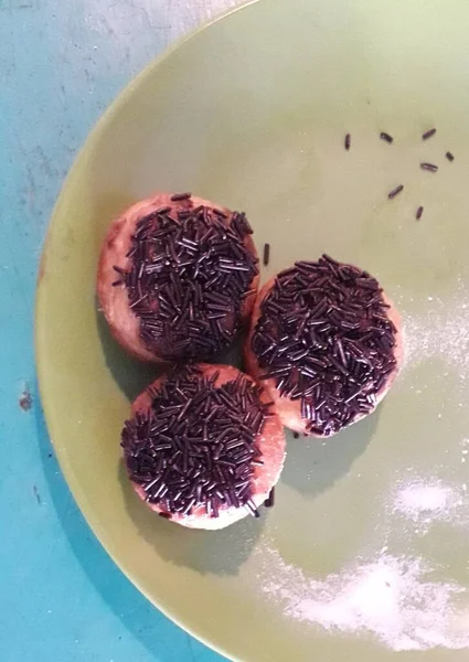 Donut Meises Fake Donuts Made Plain Bread Formed Hole Middle — Stok Foto