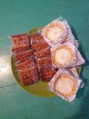 Geleneksel Endonezya yemekleri, çeşitli lezzetli ve popüler tatlı çeşitleri. 