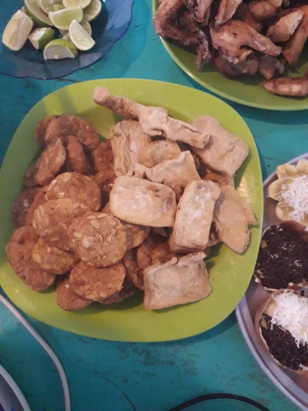 Hagyományos Indonéz Ételek Különféle Ízletes Népszerű Válogatott Édes Desszert — Stock Fotó