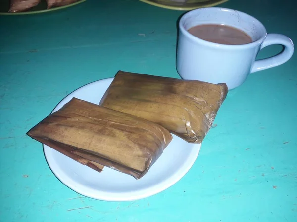 Нагасари Традиционный Торт Индонезии Изготовленный Рисовой Муки Саго Кокосового Молока — стоковое фото