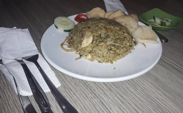 Kimchi Buatan Sendiri Nasi Goreng Ditaburi Dengan Telur Goreng Wajan — Stok Foto