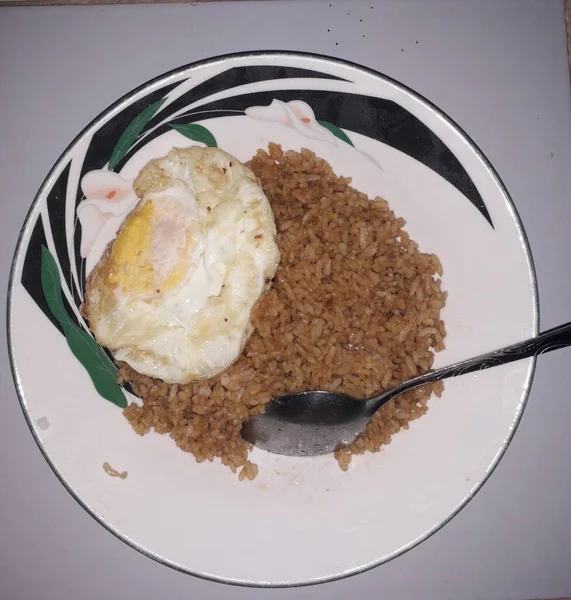 Homemade Kimchi Fried Rice Topped Fried Egg Skillet Overhead View — Stock Photo, Image