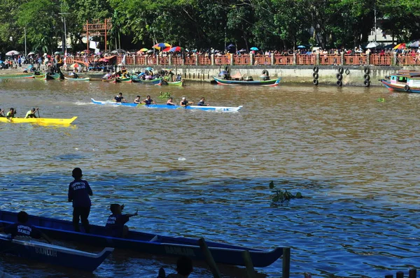 Banjarmasin South Klimantan Indonesia August 2022 Floating Market Cultural Festival — Fotografie, imagine de stoc