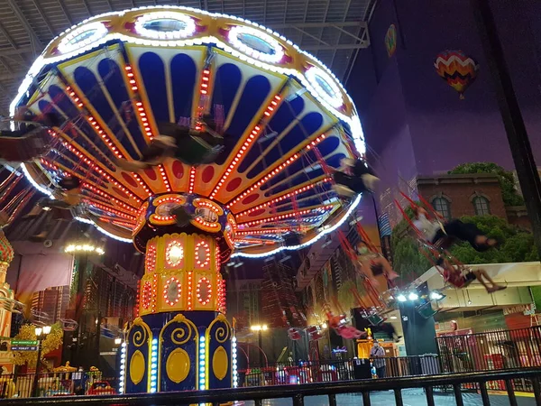 Carousel Game Traditional Night Market — Stockfoto