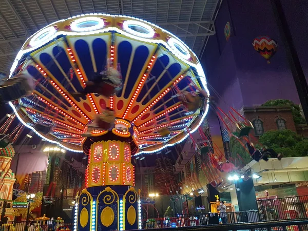 Carousel Game Traditional Night Market — Zdjęcie stockowe