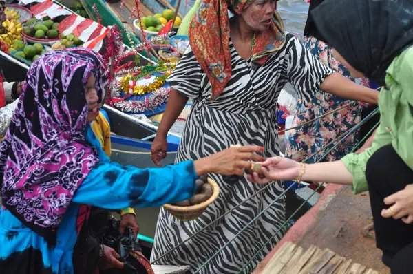 Banjarmasin South Kalimantan Indonesia August 2022 Women Lok Baintan Joining — Foto Stock