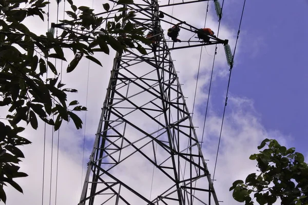 Banjarmasin South Kalimantan Indonesia August 2022 Electrician Work Installation High — Stock Photo, Image