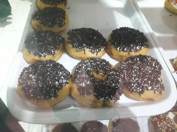 Sobremesa Saborosa Donut Com Esmalte Chocolate Brilhante Conceito Comida Doce — Fotografia de Stock