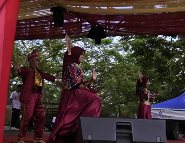 Banjarmasin Kalimantan Sud Indonésie Août 2022 Danse Traditionnelle Des Tribus — Photo