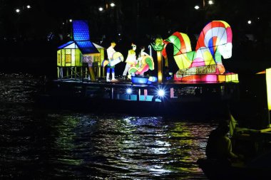 Süslü Tekne Tanglong Festivali (Banjarmasin, Endonezya 28 Eylül 2022)