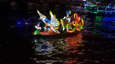 Süslü Tekne Tanglong Festivali (Banjarmasin, Endonezya 28 Eylül 2022)