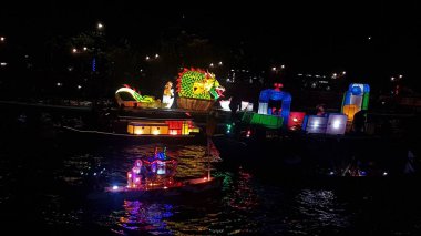 Süslü Tekne Tanglong Festivali (Banjarmasin, Endonezya 28 Eylül 2022)